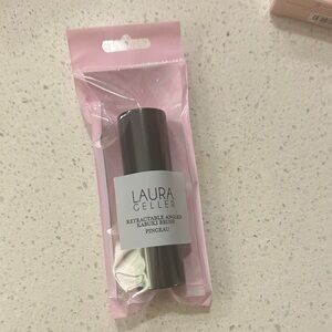 Laura Geller Retractable Angled Kabuki Brush - Black and Pink